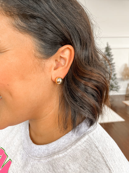 THEO EARRINGS IN SHINY GOLD | DAY 11 OF 12