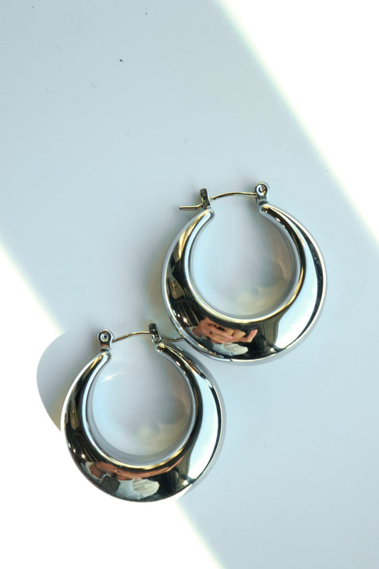 THE SILVER STATEMENT HOOPS