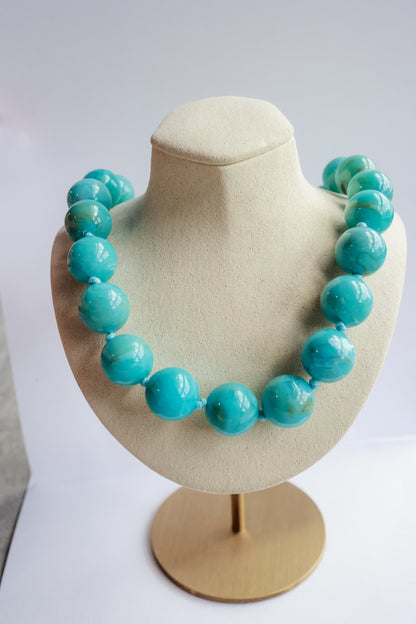 THE BUBBLE NECKLACE IN TURQUOISE