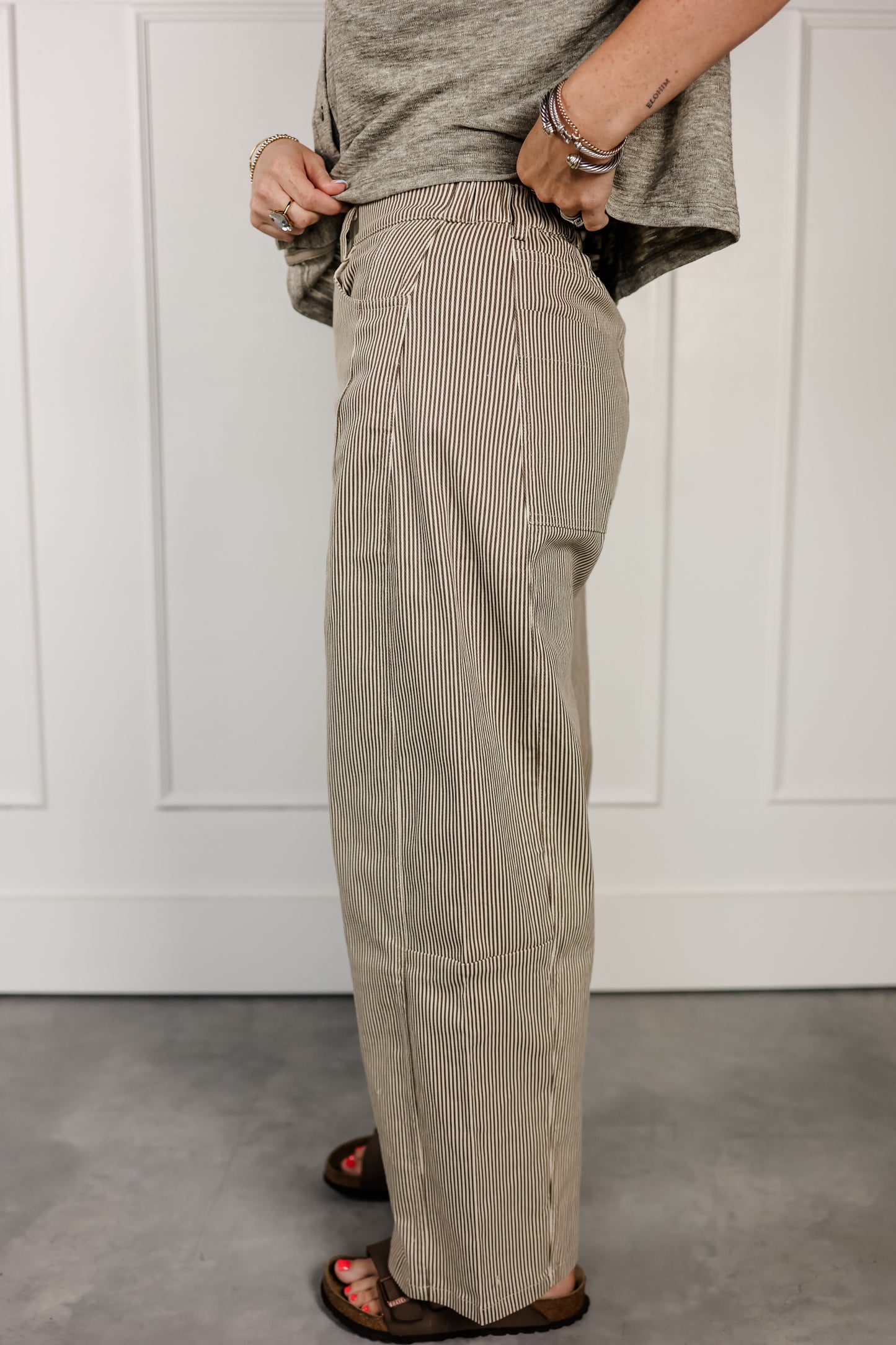 THE COFFEE RUN STRIPE PANTS