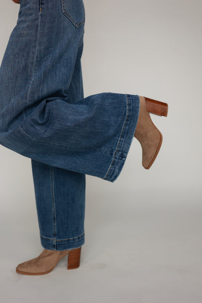 THE SIDONIE HEEL