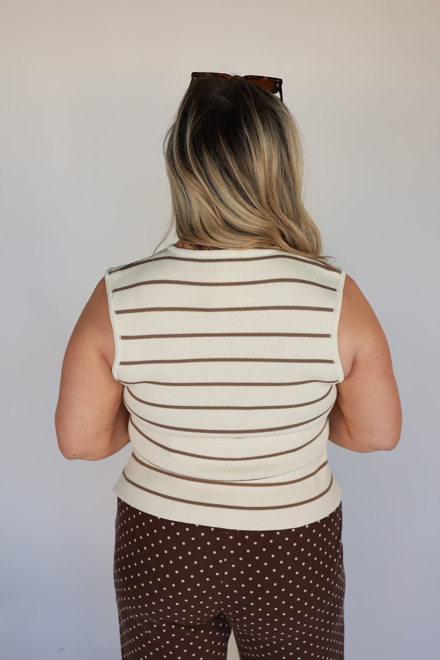 THE COASTAL CHIC VEST