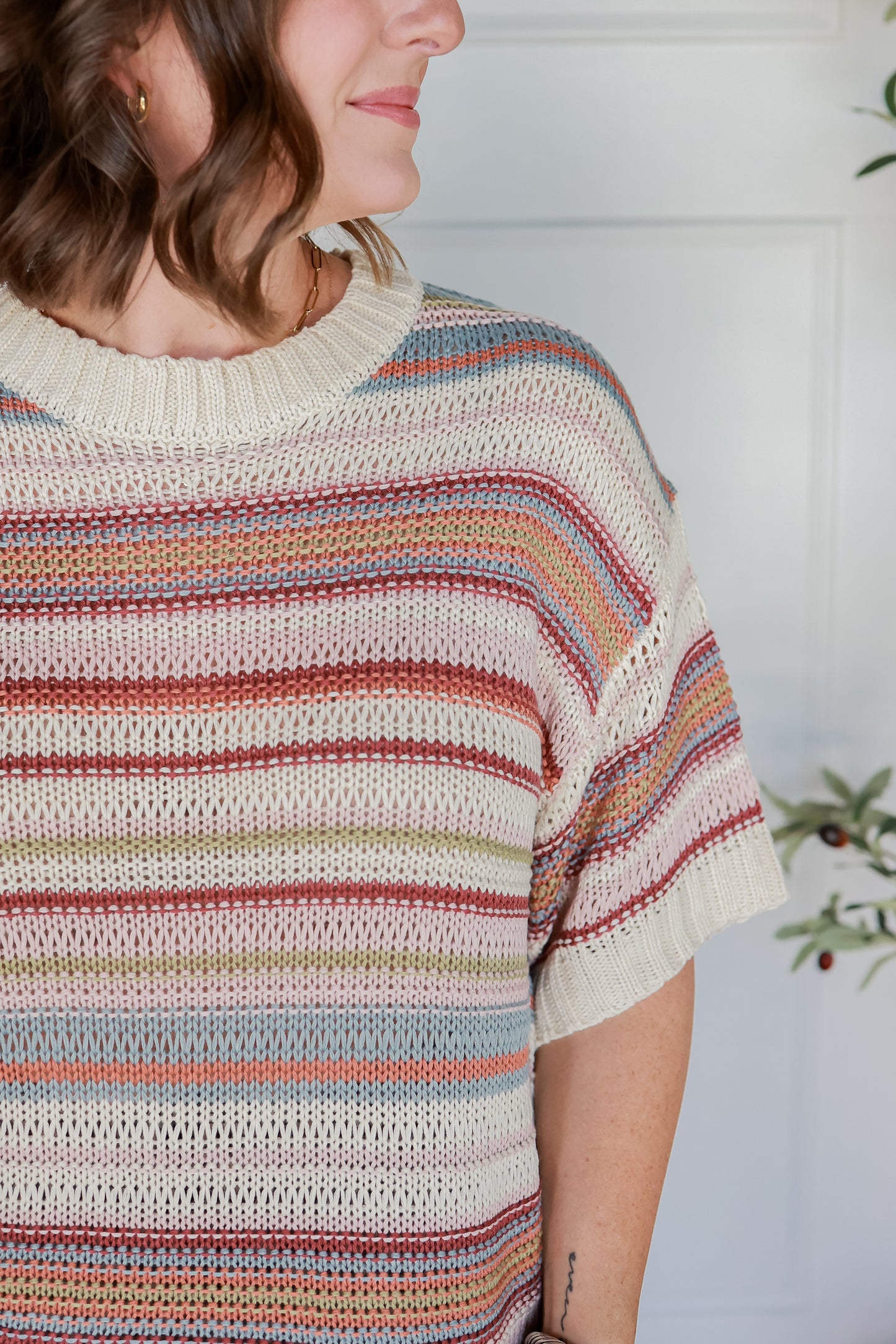 SOFT HUE STRIPE TOP