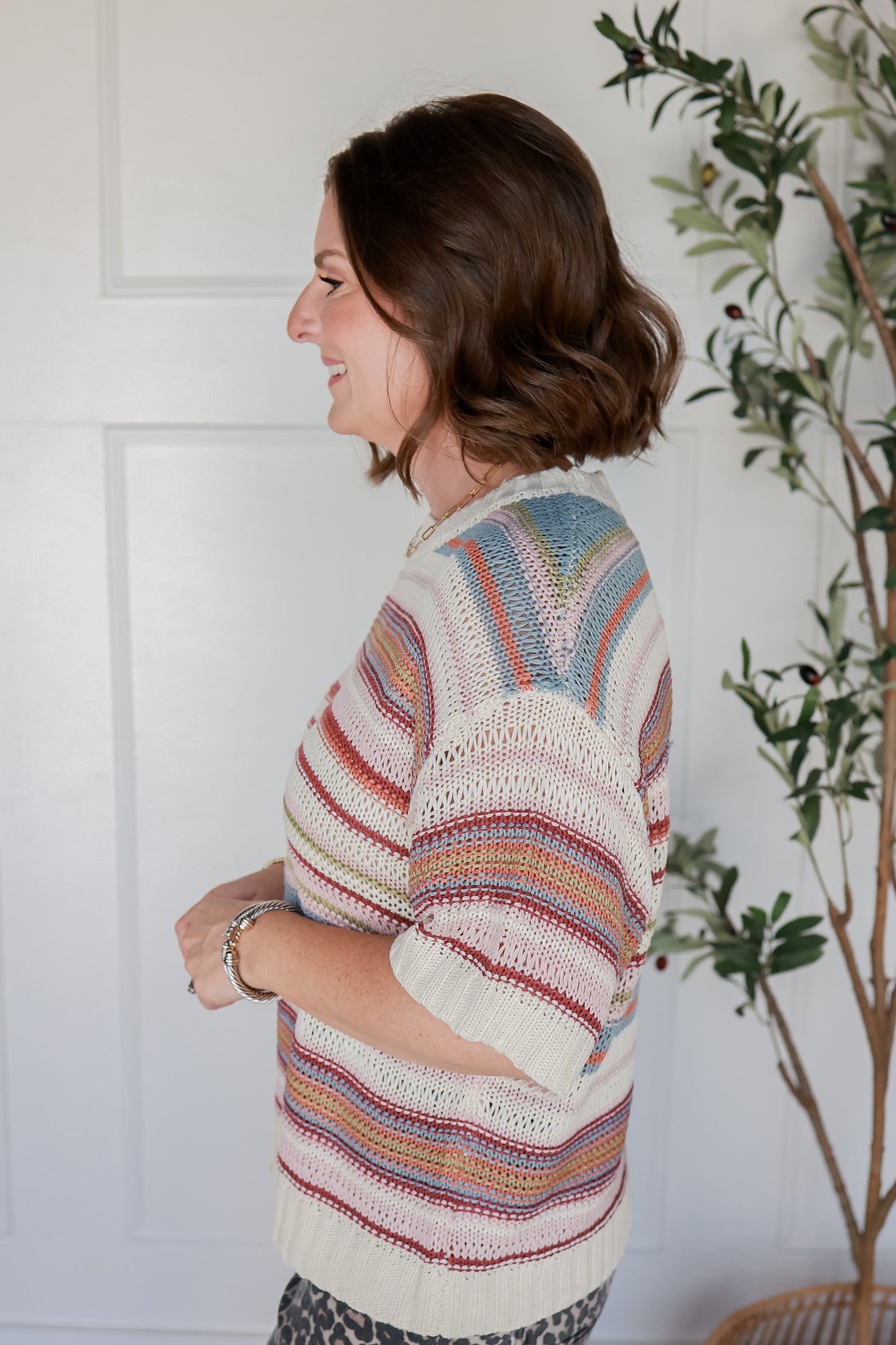 SOFT HUE STRIPE TOP