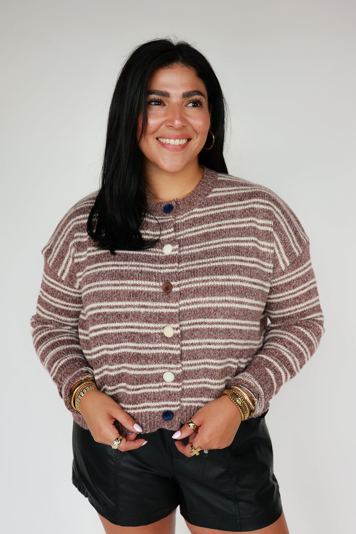 THE STRIPED SWEATER BUTTON DOWN | BROWN