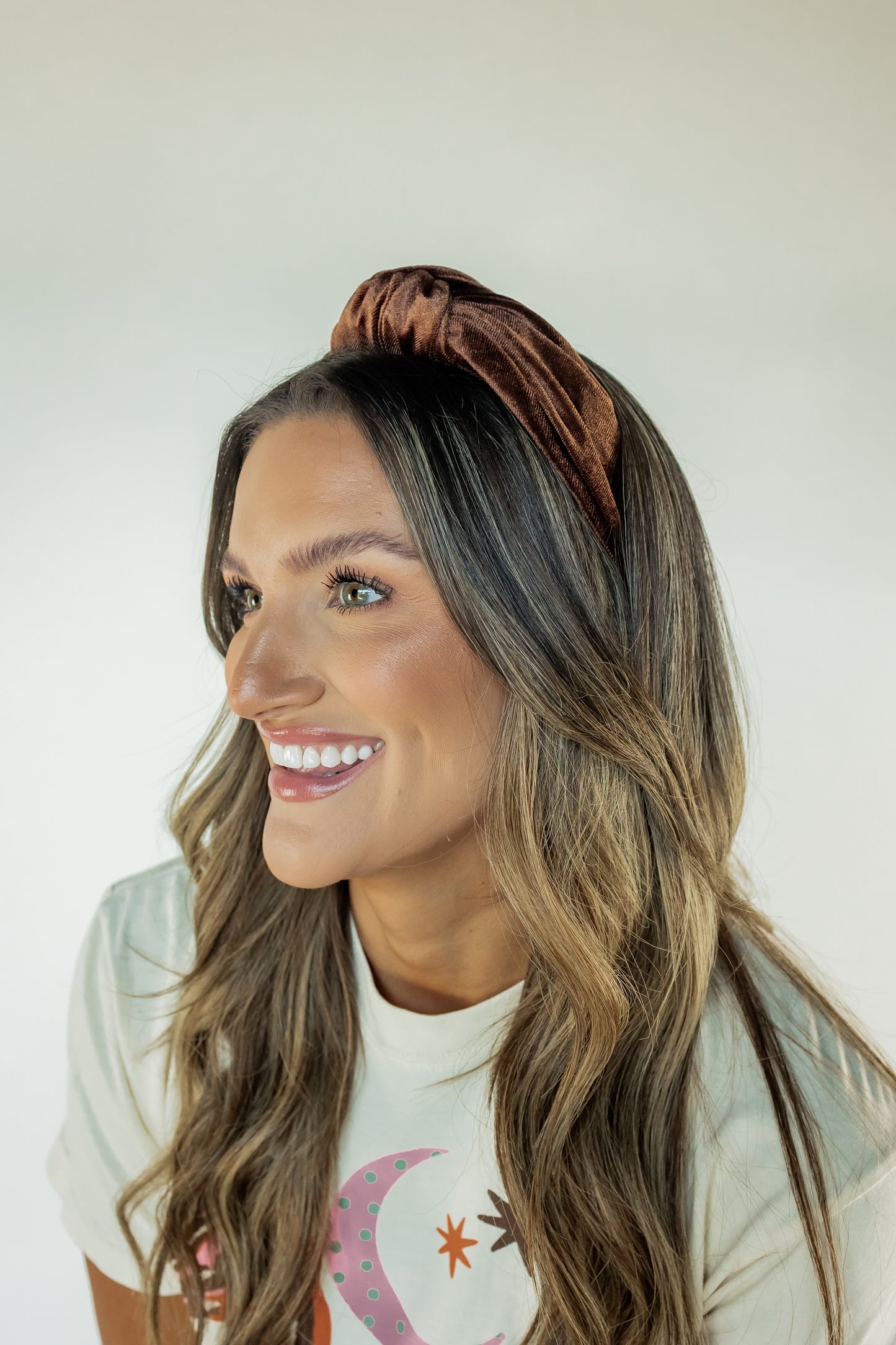 THE VELVET HEADBAND | BROWN