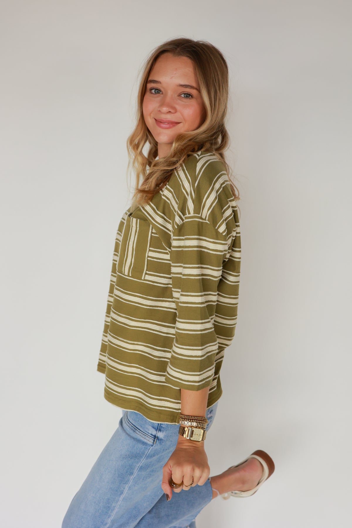 THE STRIPED TOP WITH FRONT POCKET | OLIVE