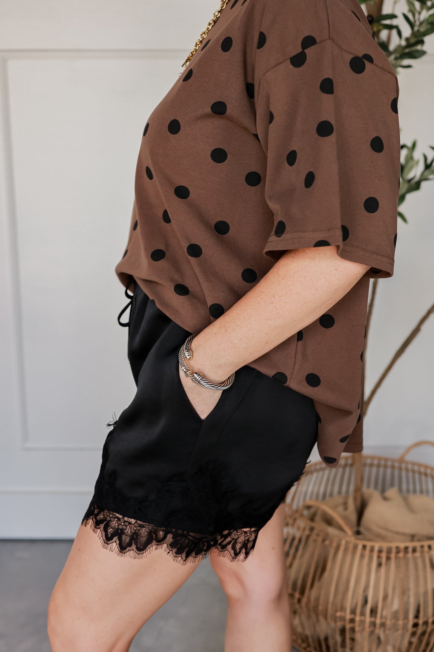 THE BLACK ELEGANT SHORTS