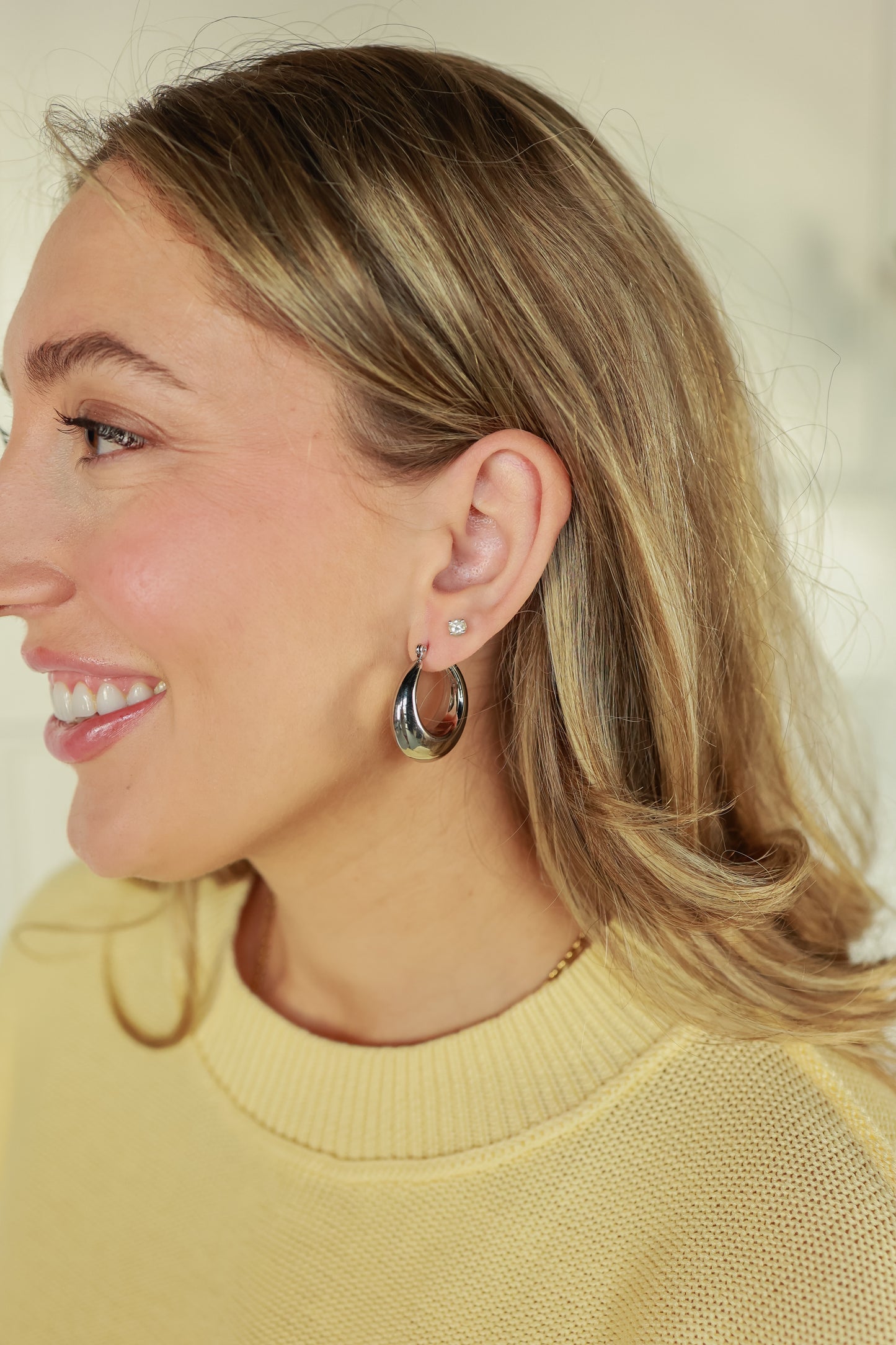 THE SILVER STATEMENT HOOPS