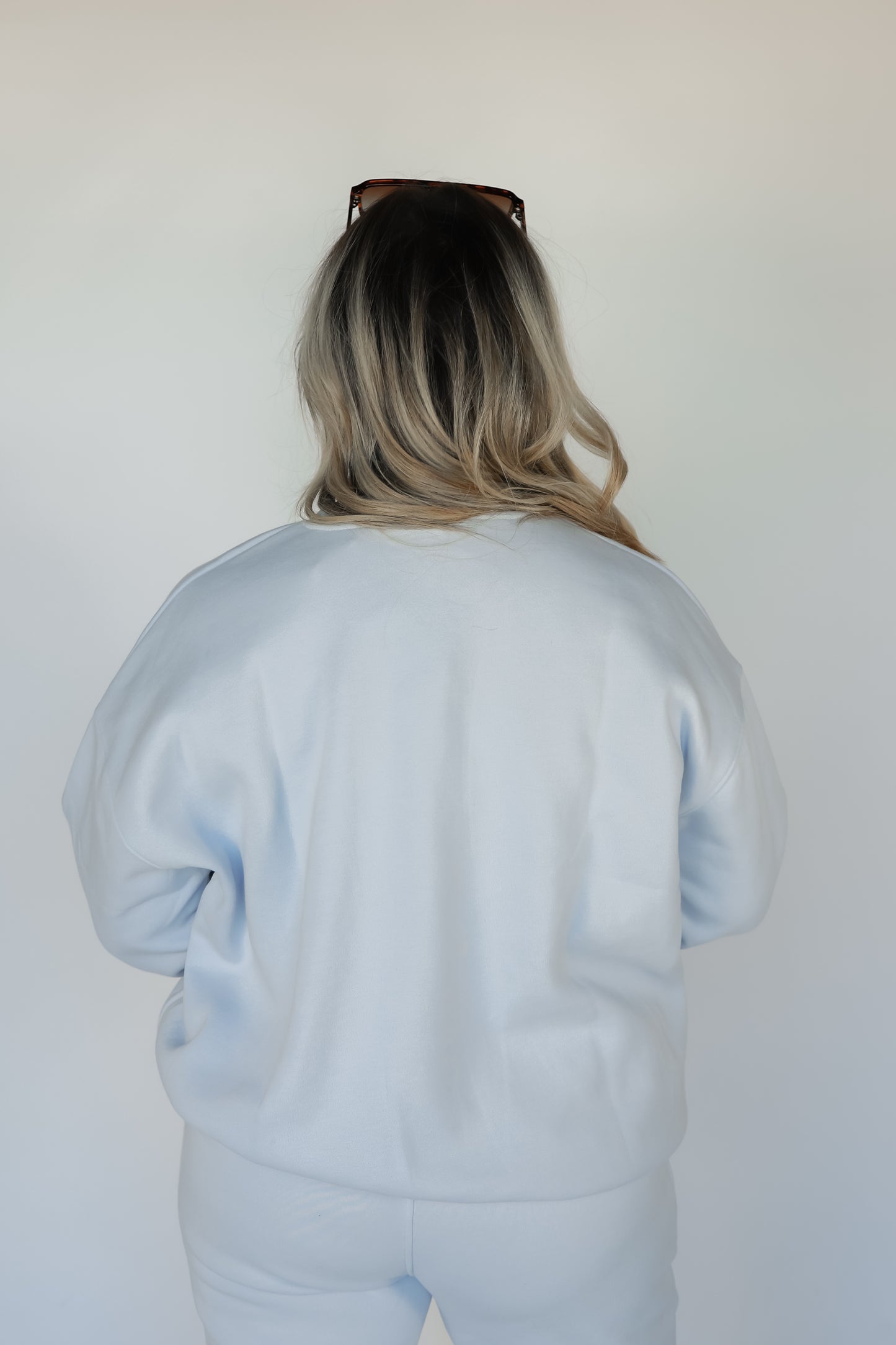 THE CLOUD BLUE SWEATSHIRT