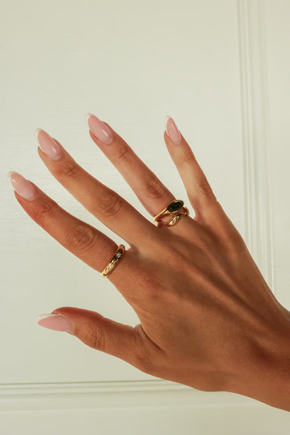 THE EYELET RING | EMERALD