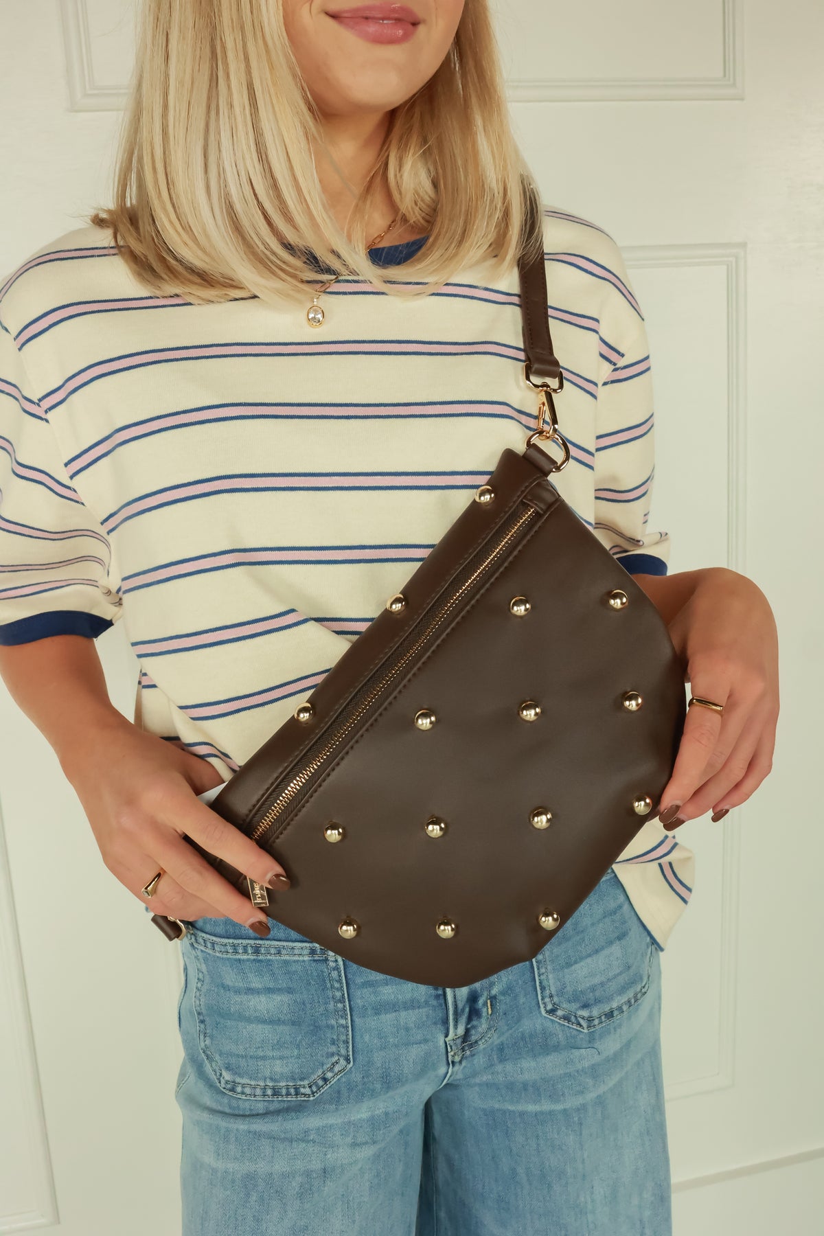 THE CHIC GOLD WESTLYN BUM BAG | CHOCOLATE