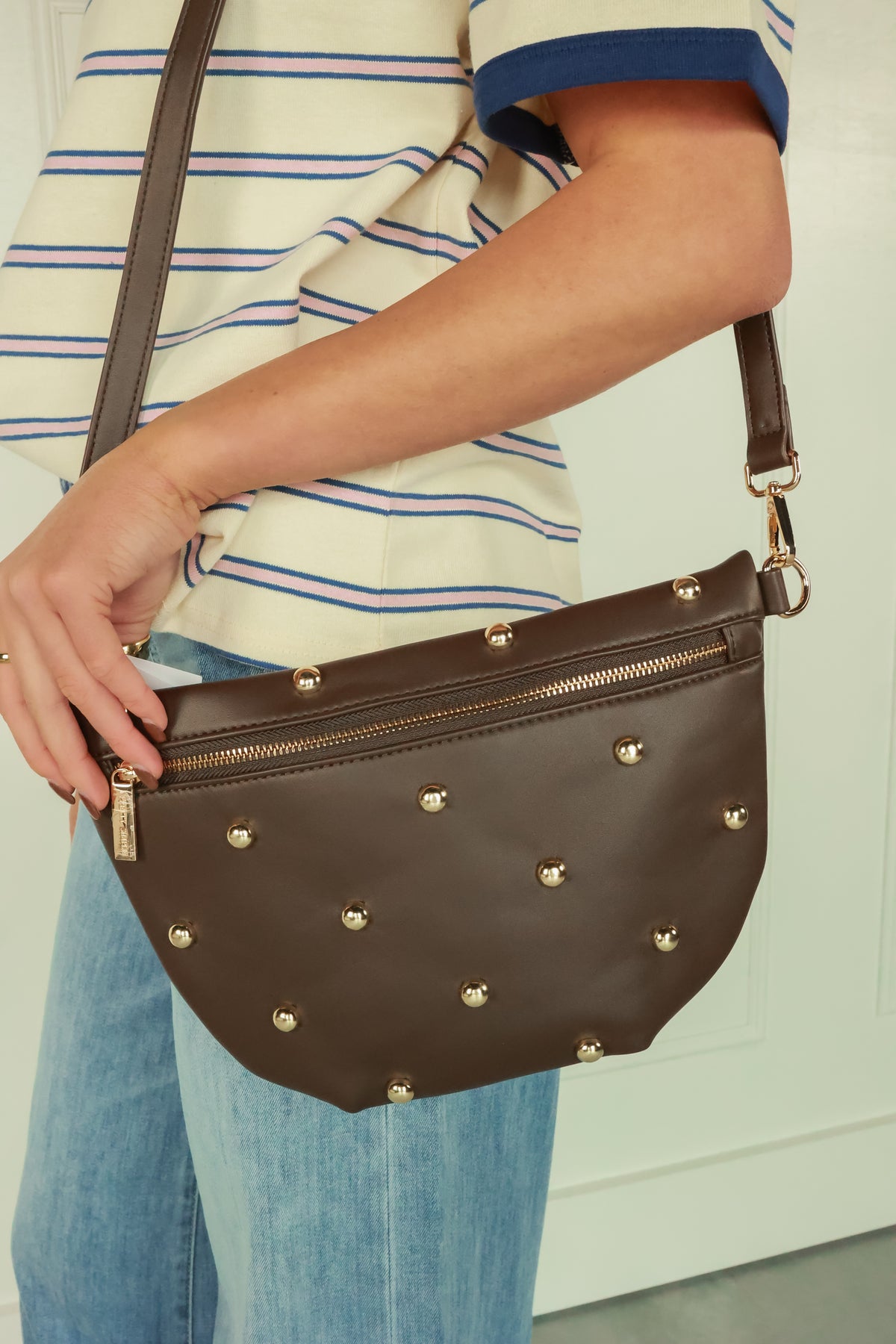 THE CHIC GOLD WESTLYN BUM BAG | CHOCOLATE