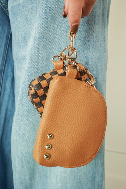 THE WONDERLUST WOVEN DUAL POUCH WRISTLET | COFFEE CHECKERED
