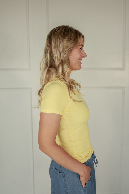 THE SIMPLE RIBBED TEE | YELLOW GLOW
