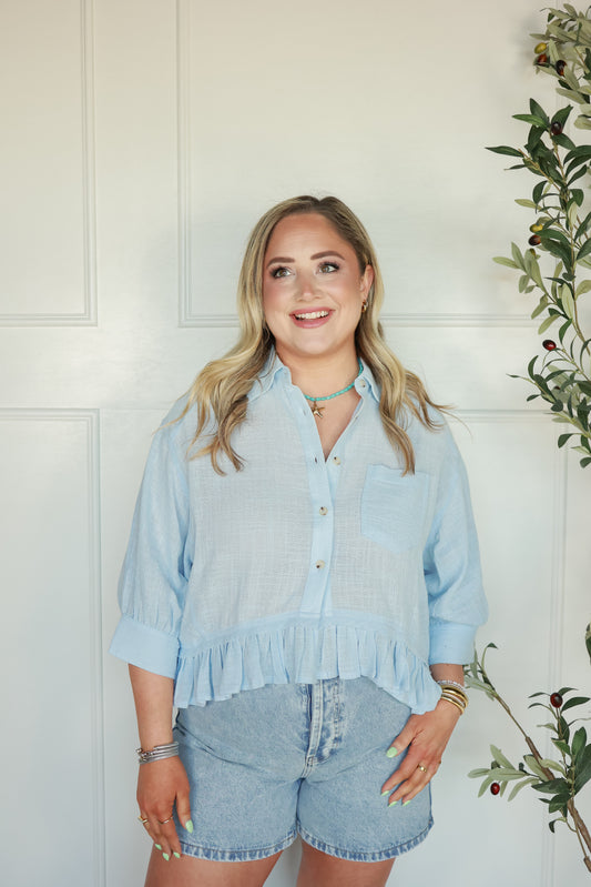 BREEZE RUFFLE HEM TOP | SKY