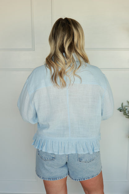 BREEZE RUFFLE HEM TOP | SKY