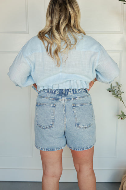 CLASSIC DENIM SHORTS