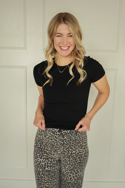 THE SIMPLE RIBBED TEE | BLACK