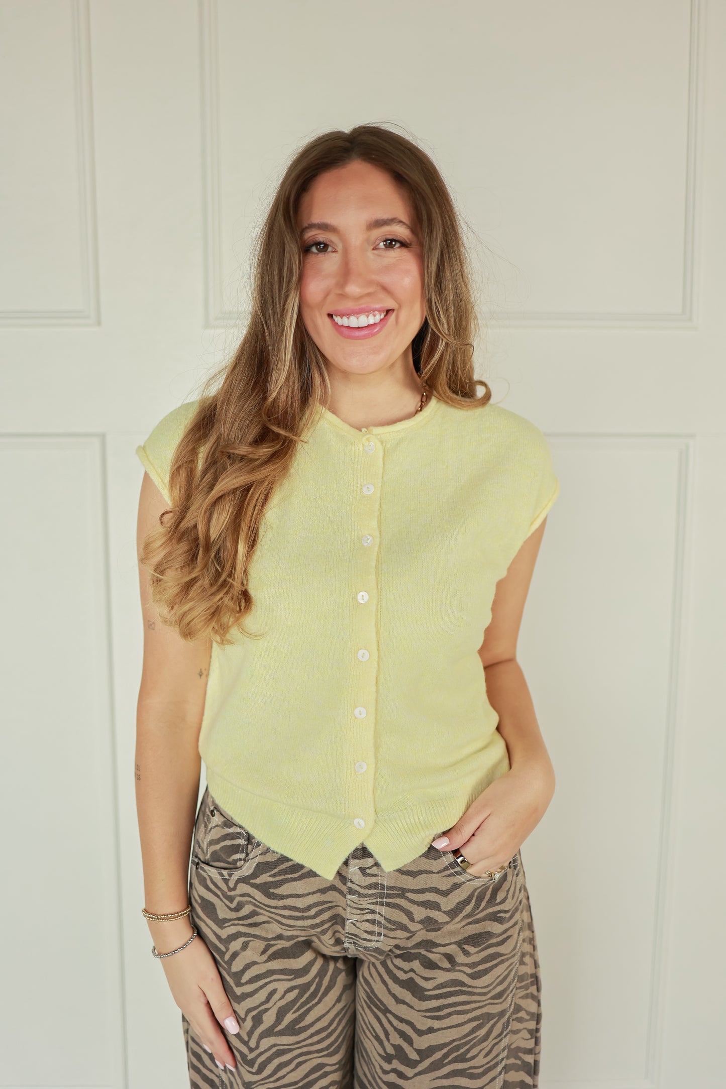 THE SOFT KNIT VEST | YELLOW