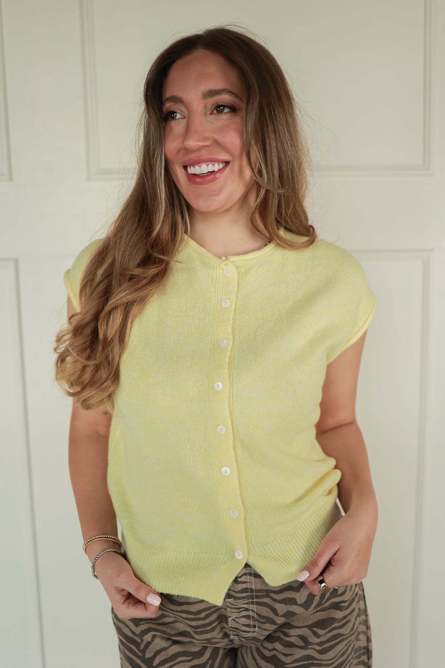 THE SOFT KNIT VEST | YELLOW