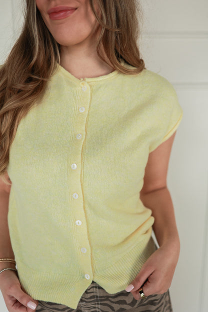 THE SOFT KNIT VEST | YELLOW