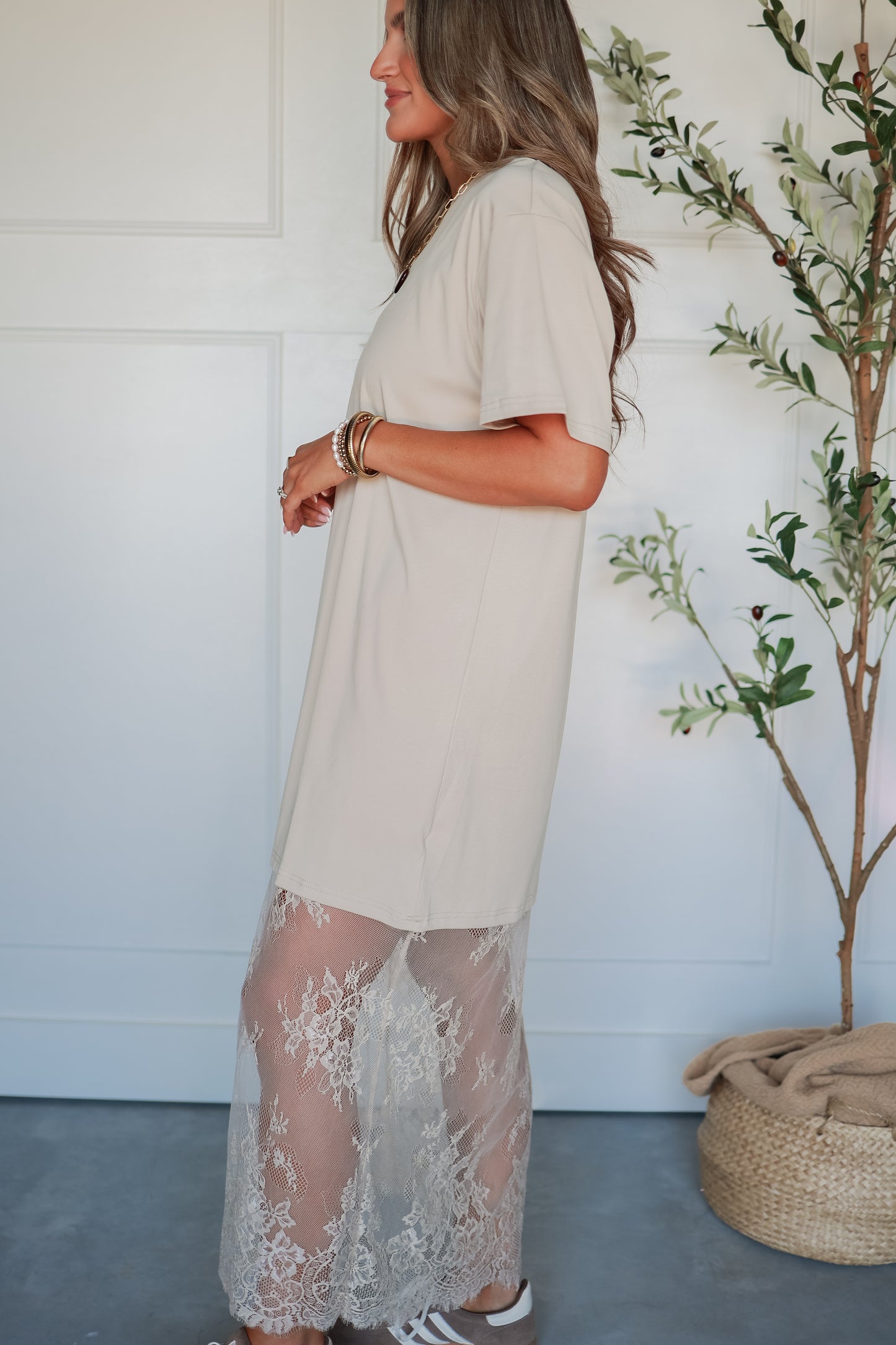 THE EVERLY LACE MAXI