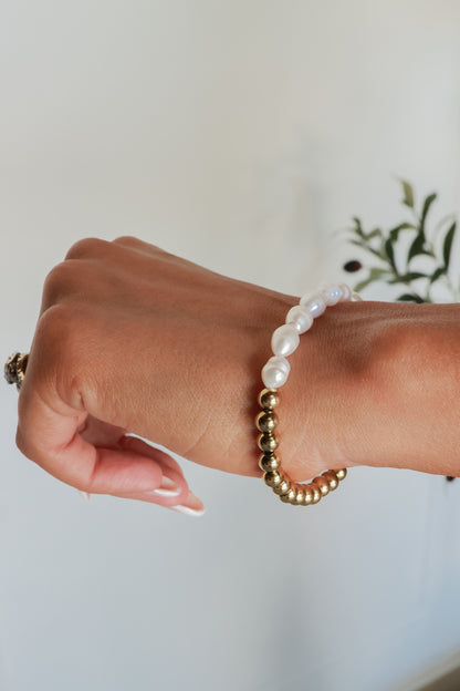 EFFORTLESS PEARL BRACELET