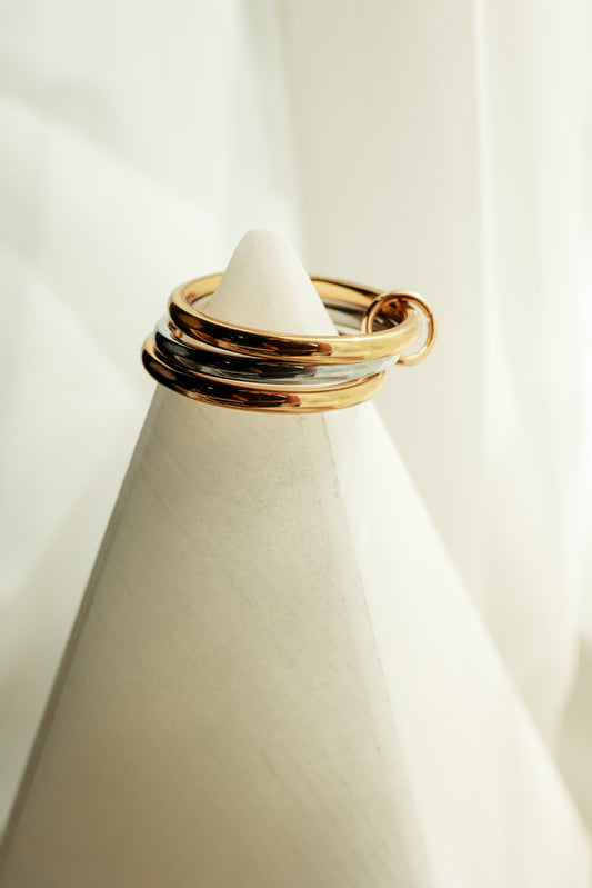 THE MIXED METAL RING STACK