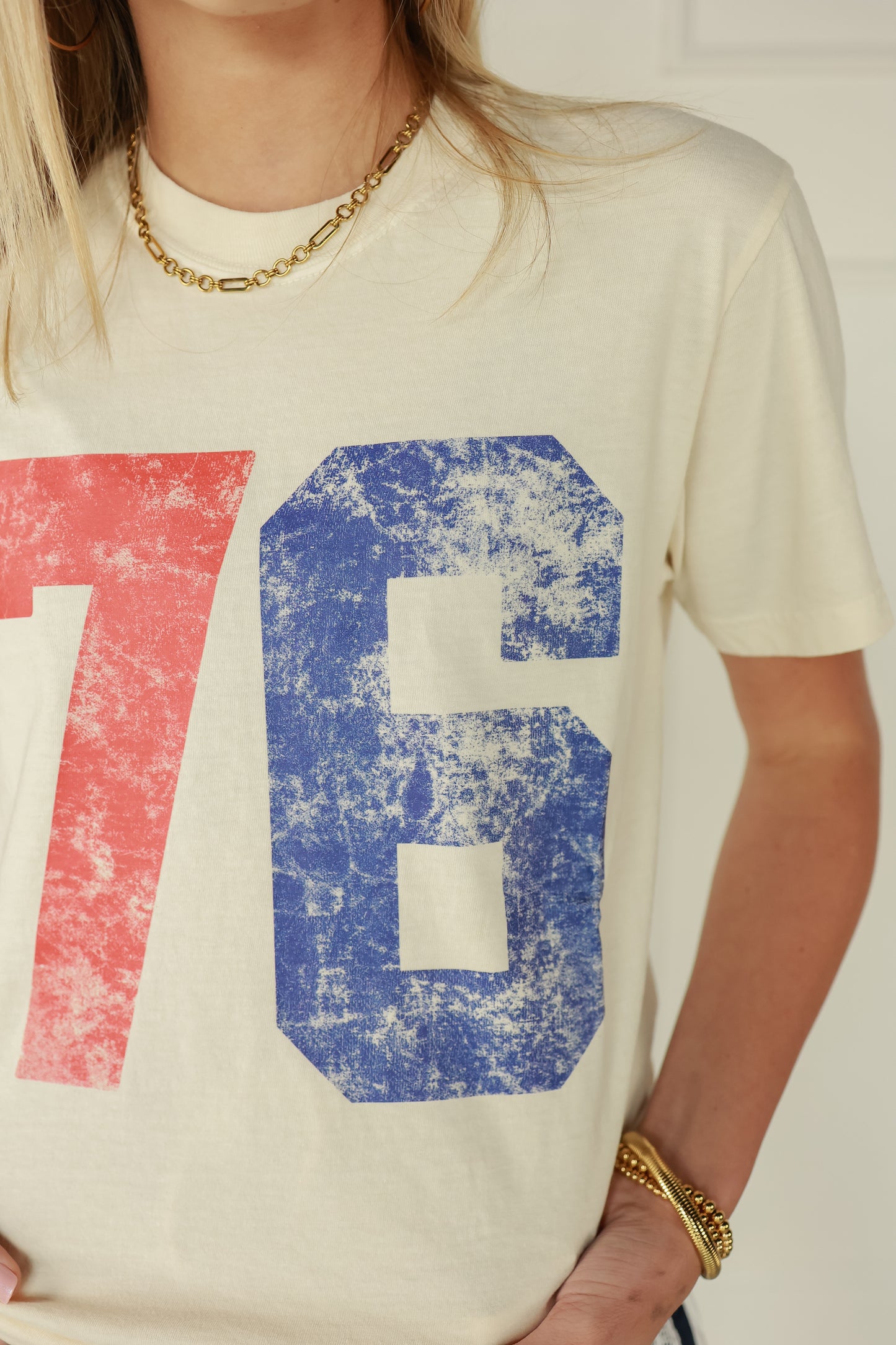 76 GRAPHIC TEE