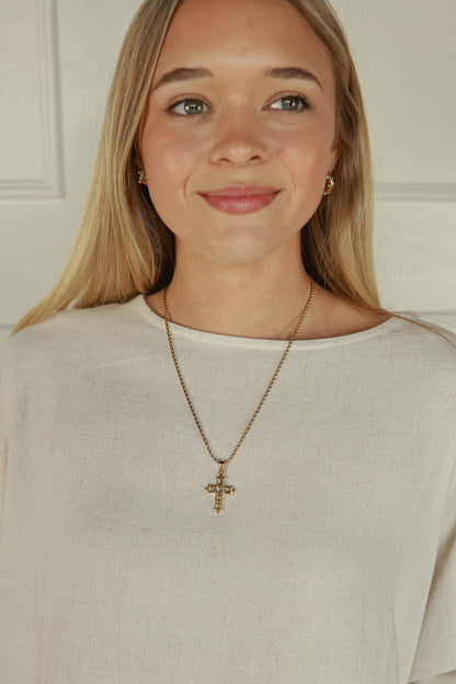THE FAITHFUL CROSS NECKLACE
