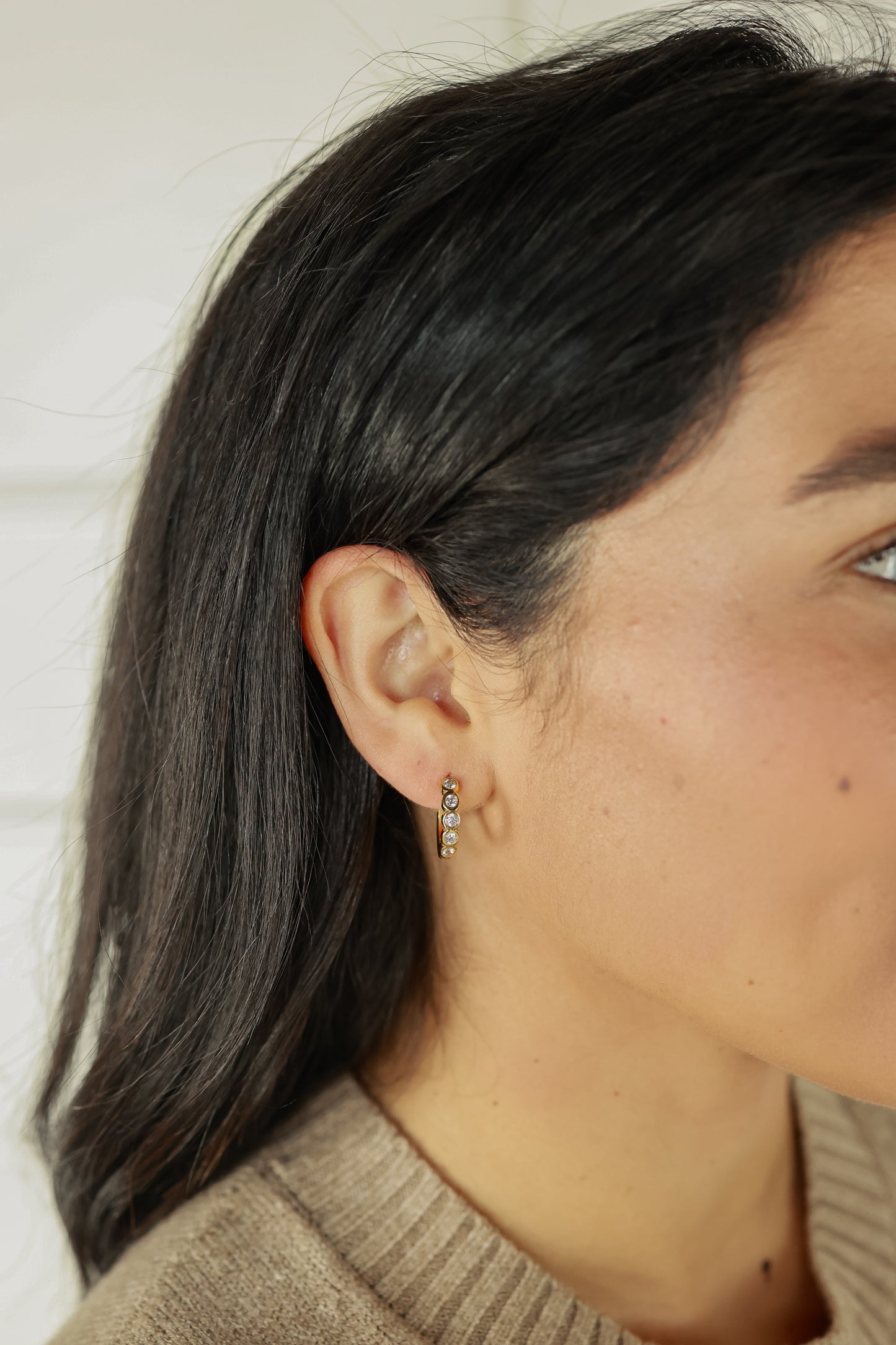 THE DOT EARRING