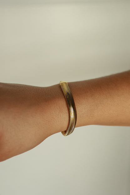 THE SLEEK BRACELET