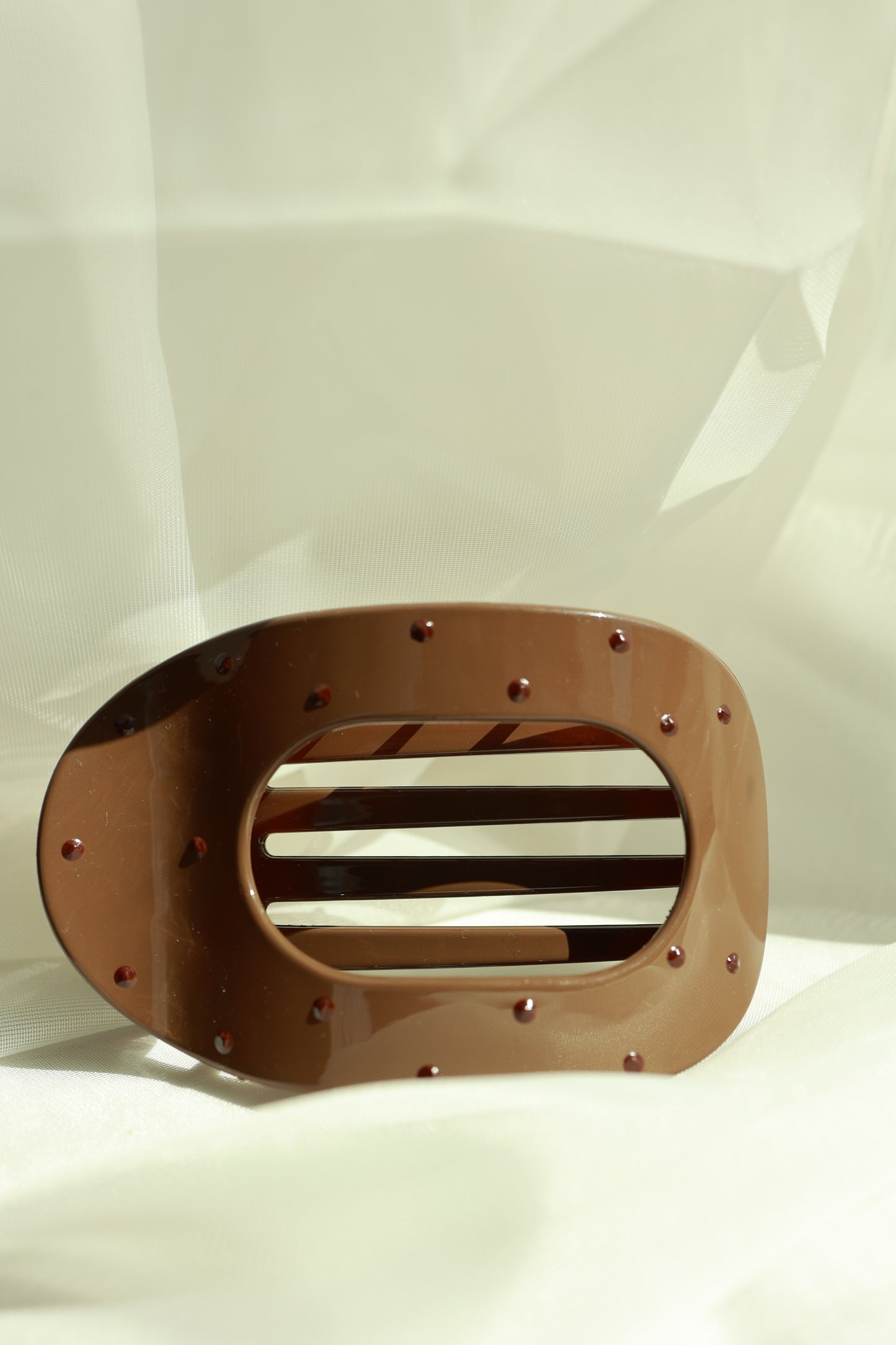 JUMBO FLAT LAY CLAW CLIP | MOCHA