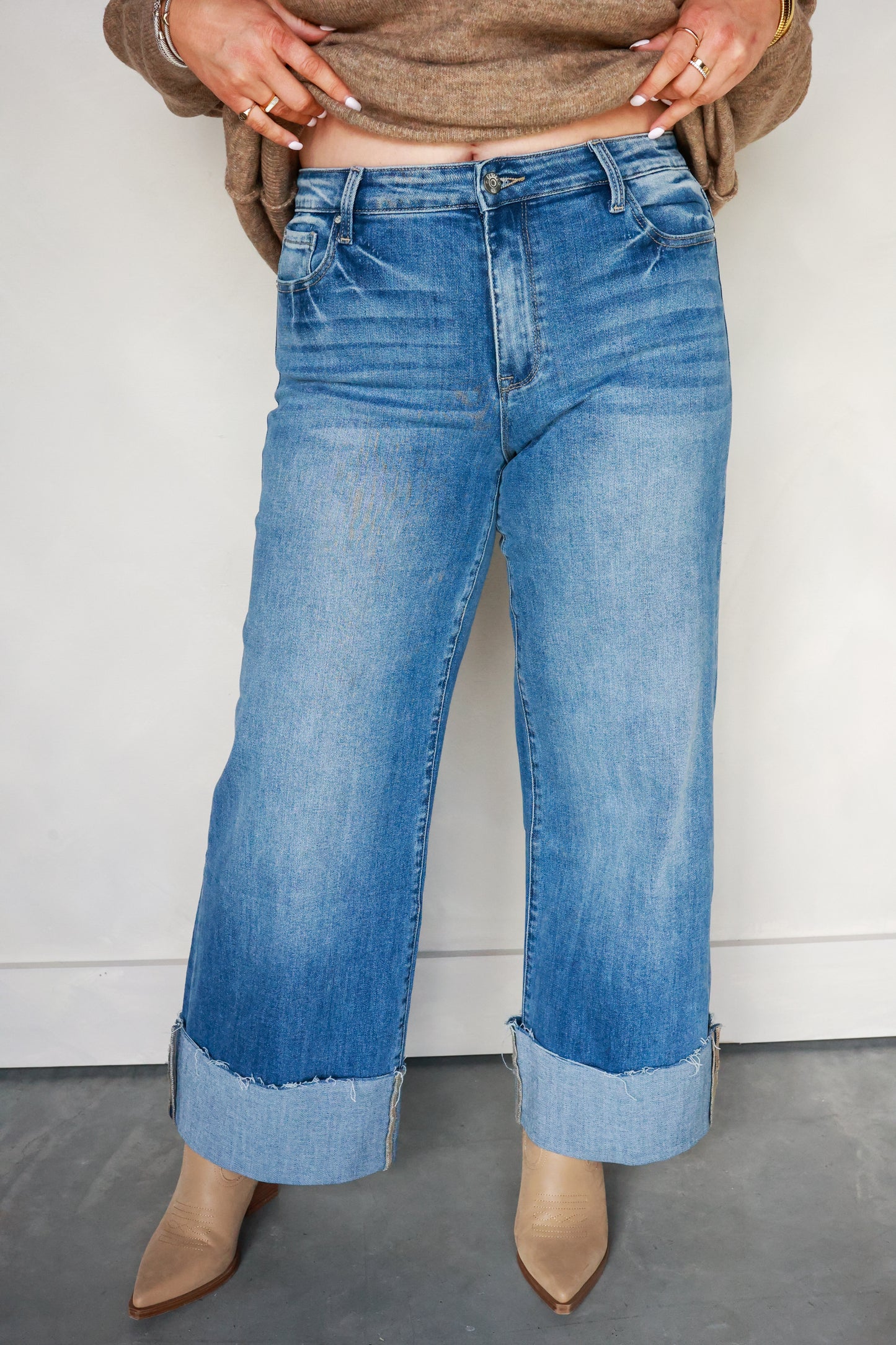 HIGH RISE WIDE LEG JEANS | PETRA