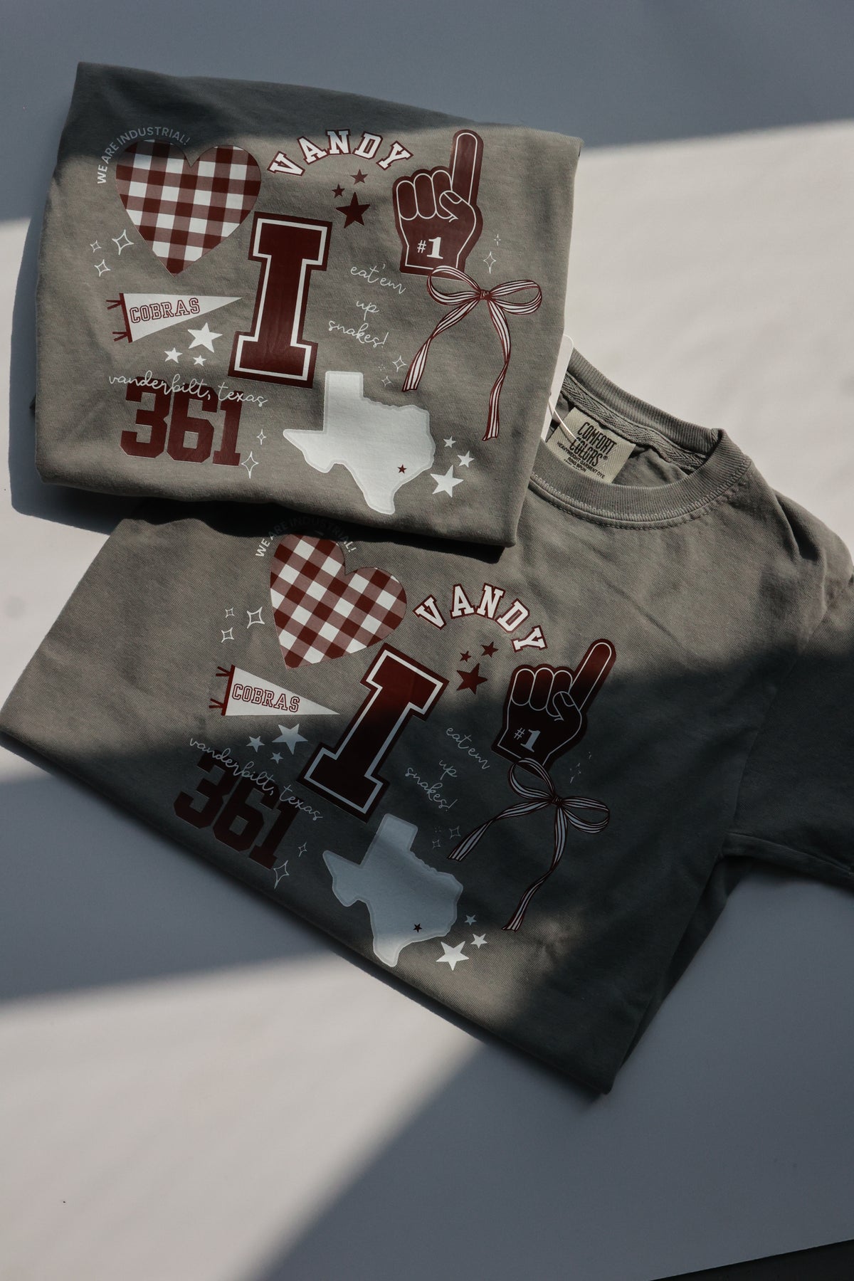 VANDY GRAPHIC TEE | YOUTH!