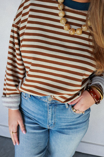 THE CONTRAST KNIT TOP