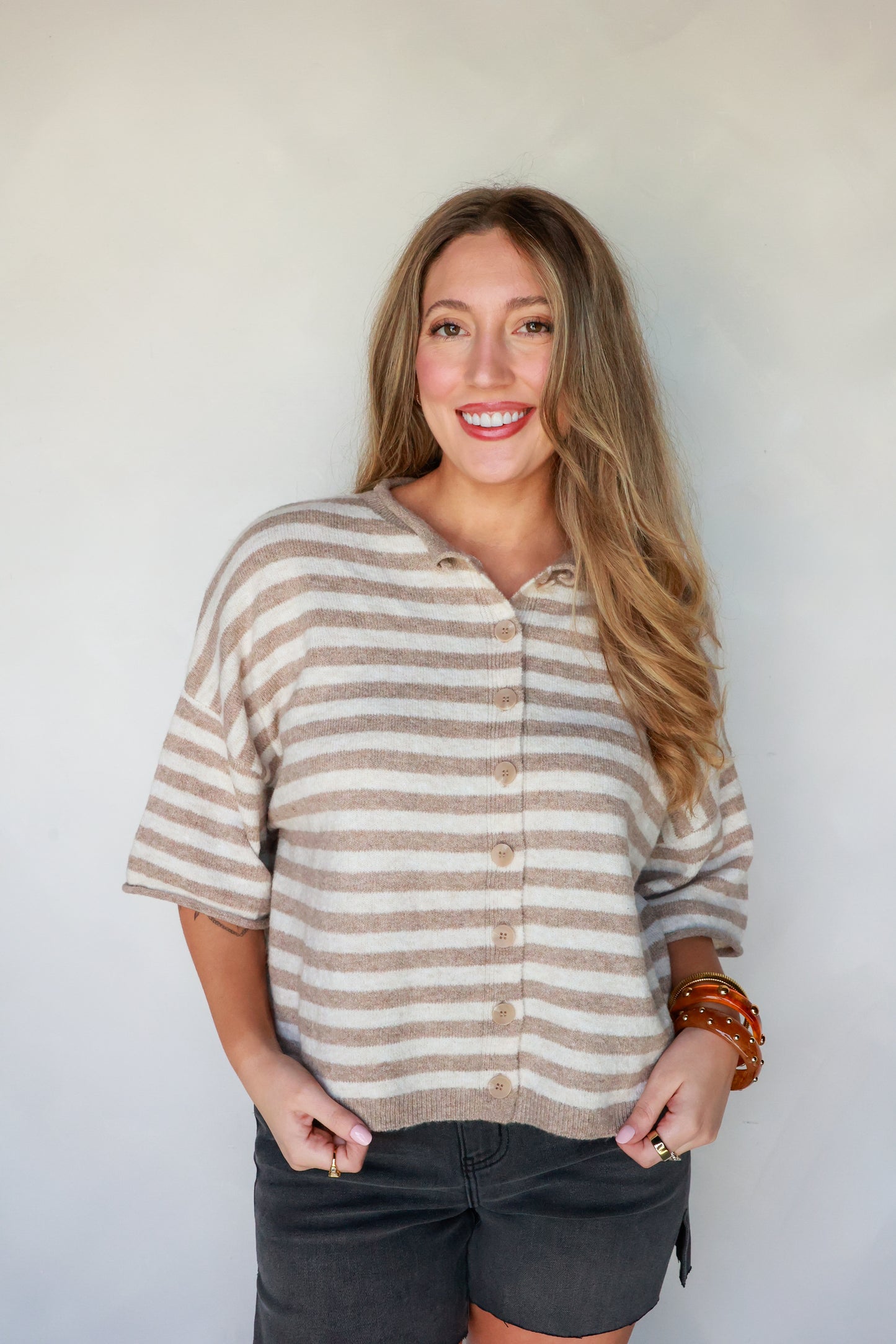 THE EVERYDAY STRIPED CARDI | LIGHT BROWN