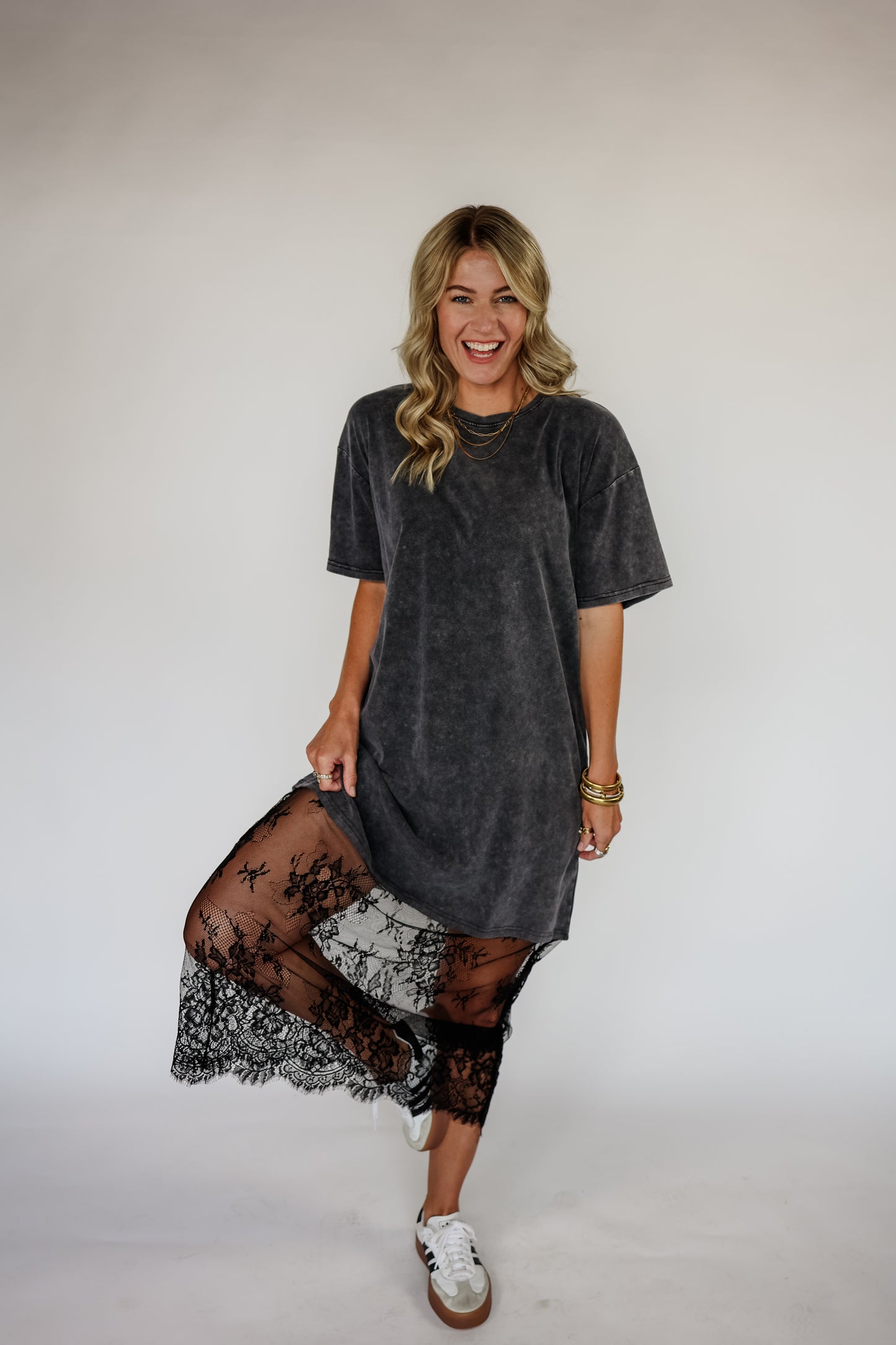 THE EVERLY LACE MAXI | BLACK