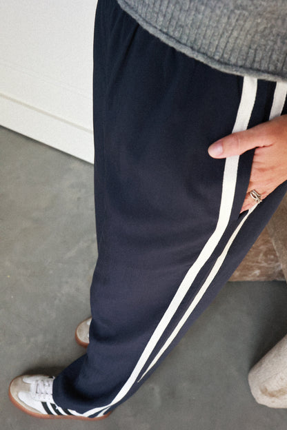 THE SIDELINE TRACK PANTS