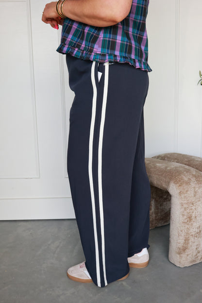 THE SIDELINE TRACK PANTS