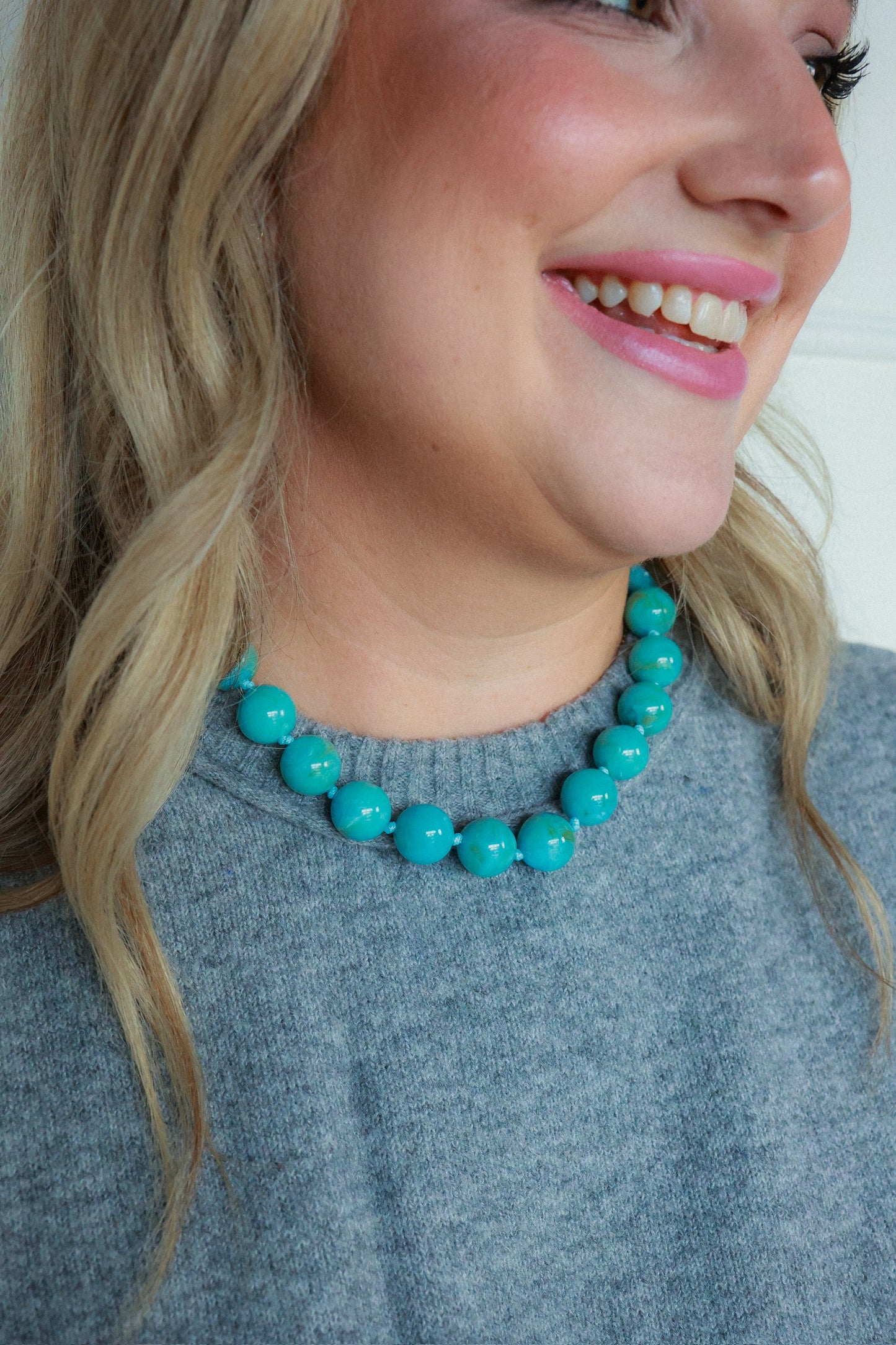 THE BUBBLE NECKLACE IN TURQUOISE