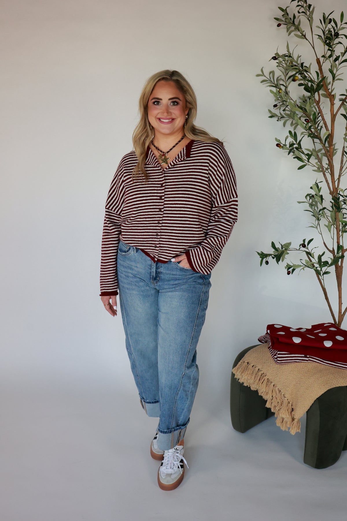 THE STRIPE BURGUNDY TOP