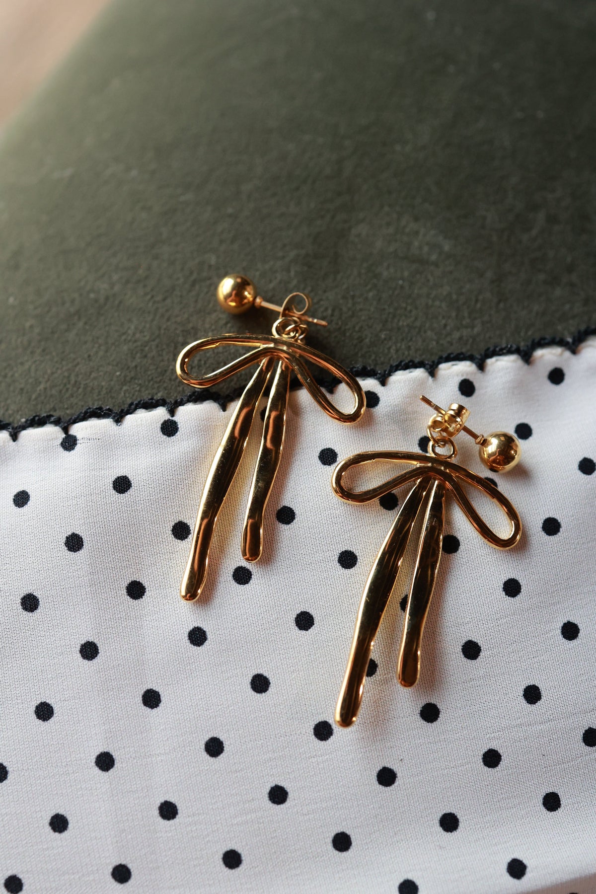 THE BELLE EARRINGS