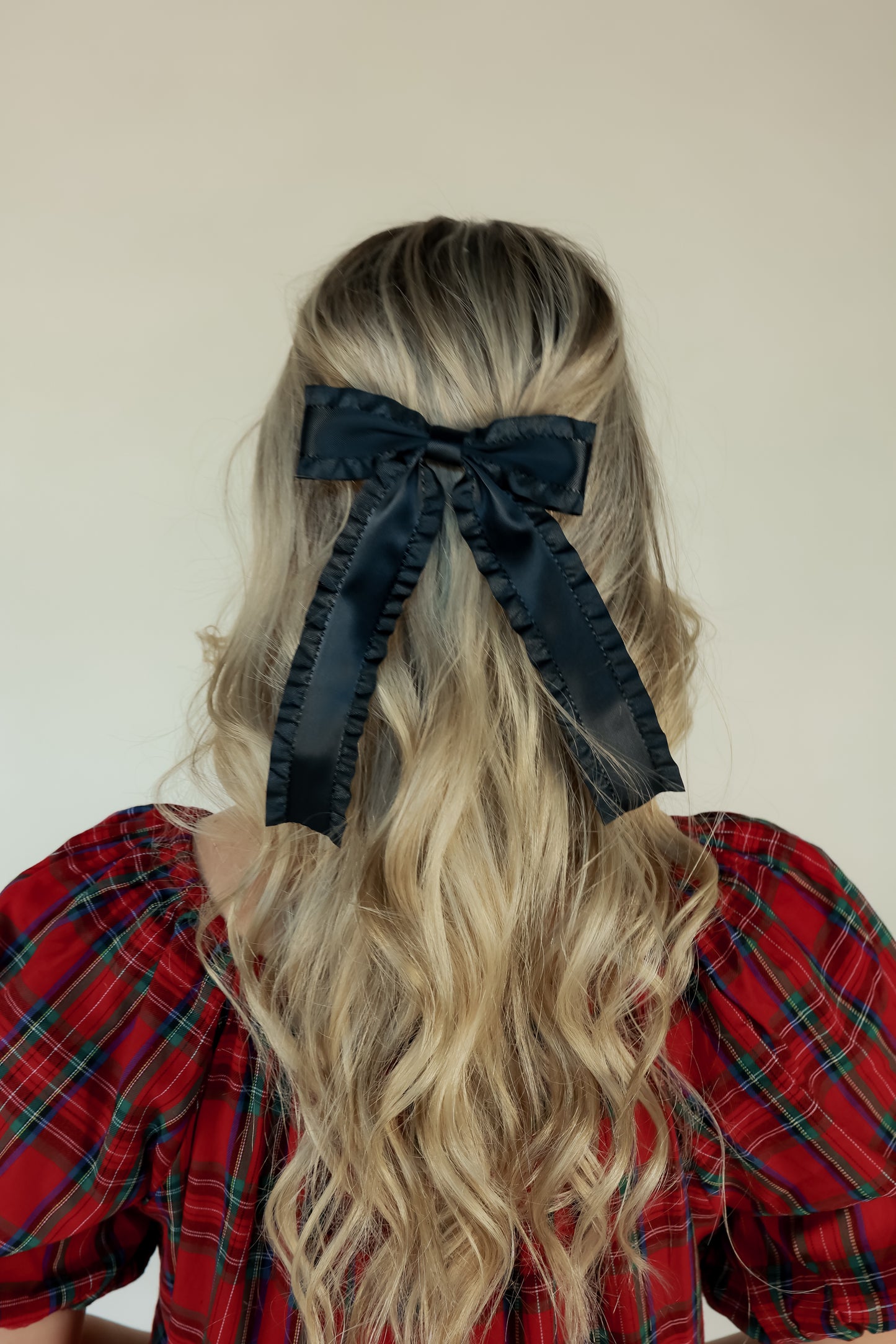 THE FRILL BOW | BLACK