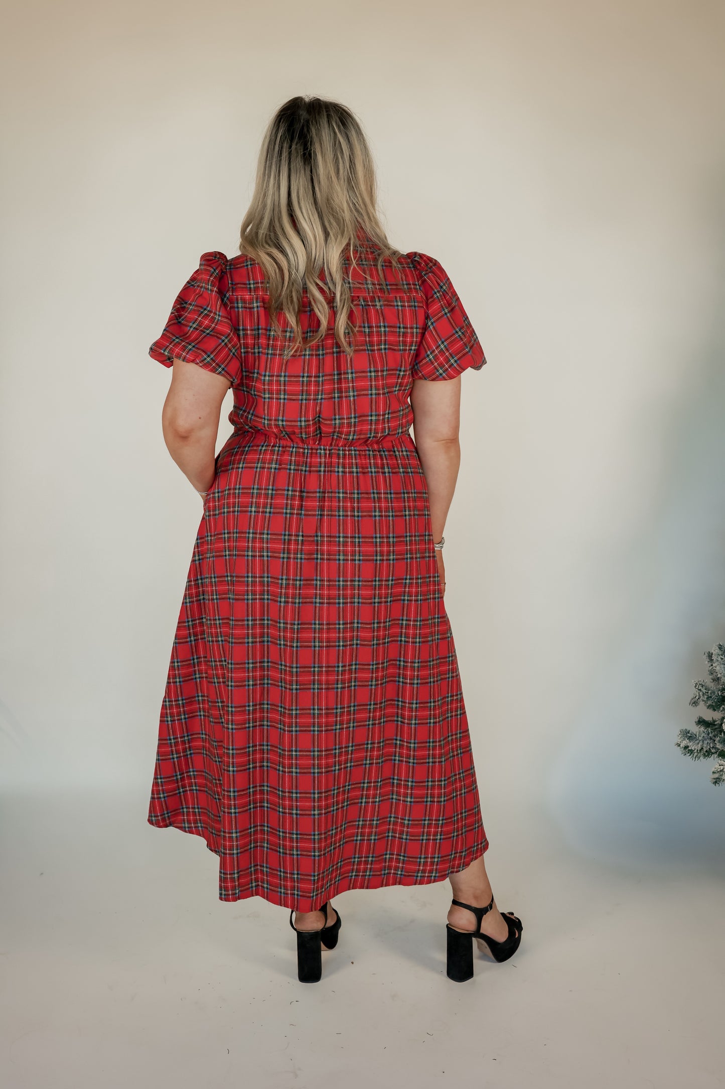 MEET ME AT THE MISTLETOE MIDI DRESS