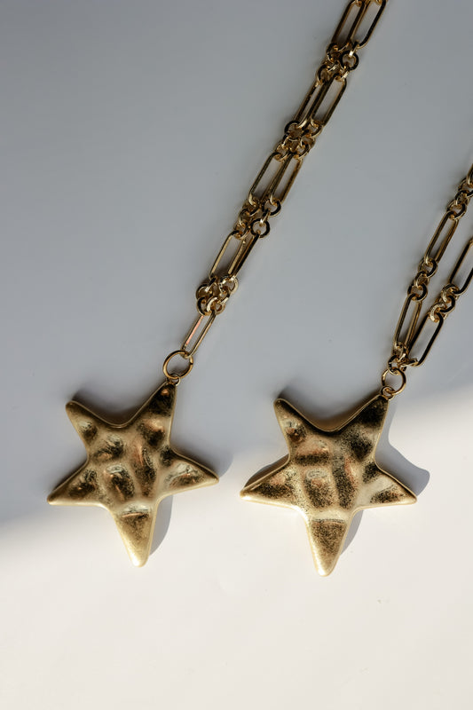 GOLDIE STAR NECKLACE