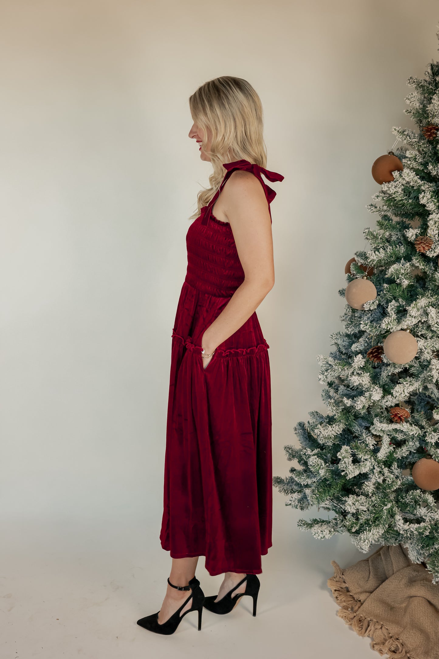 THE HOLIDAY CLASSIC VELVET DRESS | WINE