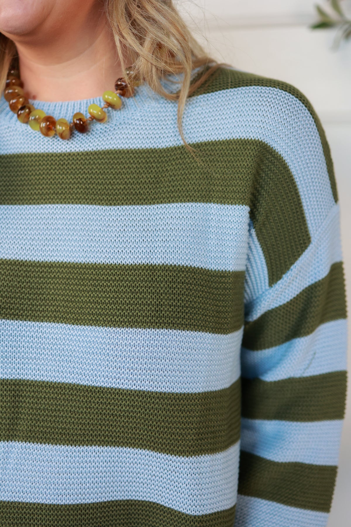 THE COLOR POP SWEATER
