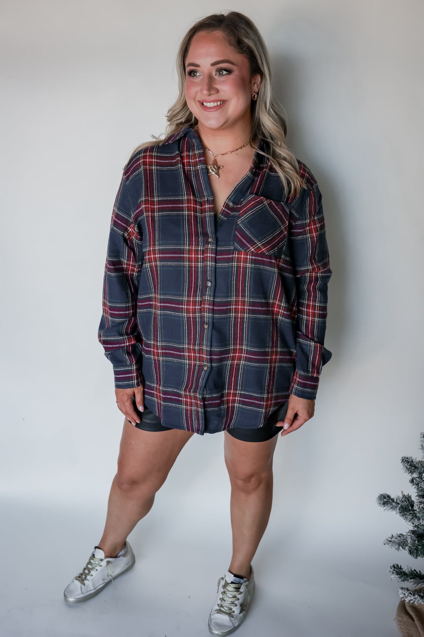 THE CHRISTMAS PLAID BUTTON UP | MIDNIGHT